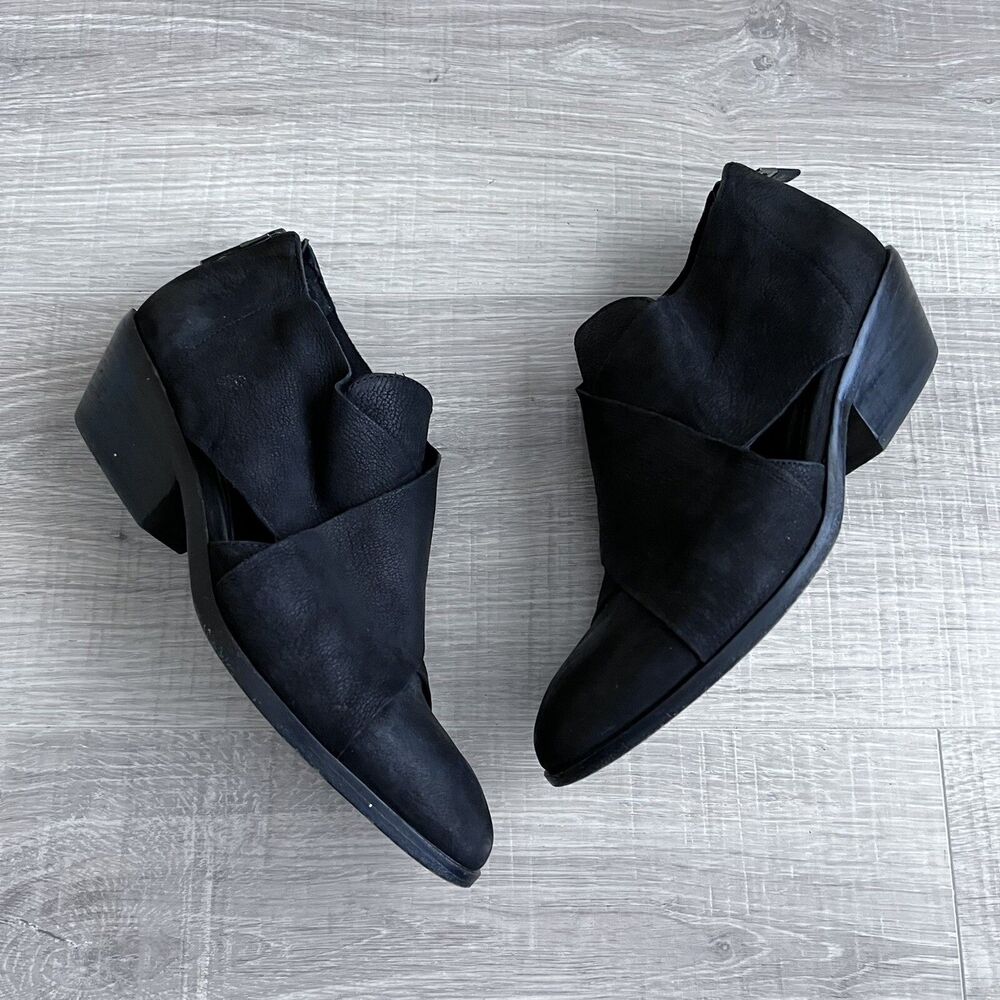 EILEEN FISHER Cluster Black Leather Cross Strap Booties Heels 7.5 M Cut Out Zip